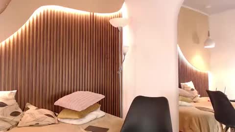 ifis online show from 10/26/25, 01:00