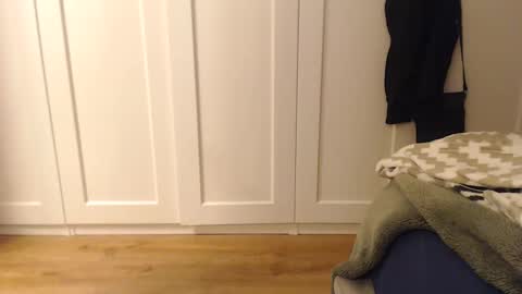 Ifk Donkeys online show from 09/17/25, 05:25