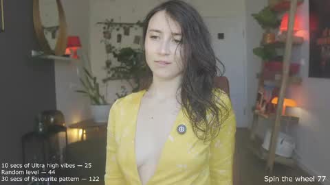Snapshot of ifyouleave chatting on 04/23/26, 12:29 Belle online show from 04/23/26, 12:29