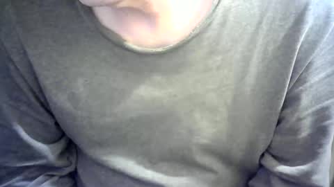 Snapshot of ignoredlittlestloser chatting on 12/22/24, 07:11 ignoredlittlestloser online show from 12/22/24, 07:11