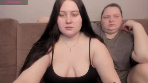 Snapshot of ihaveasecret_ chatting on 12/02/25, 01:22 Alice online show from 12/02/25, 01:22