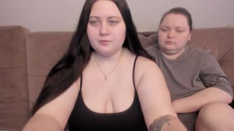 Snapshot of ihaveasecret_ chatting on 12/04/25, 01:48 Alice online show from 12/04/25, 01:48
