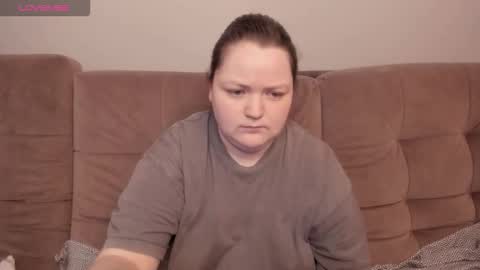 Snapshot of ihaveasecret_ chatting on 12/21/25, 01:24 Alice online show from 12/21/25, 01:24