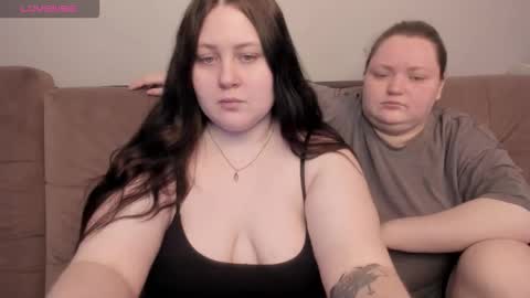 Snapshot of ihaveasecret_ chatting on 03/11/26, 11:38 Alice online show from 03/11/26, 11:38