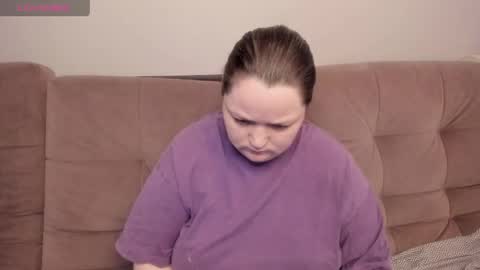 Snapshot of ihaveasecret_ chatting on 04/25/26, 03:31 Alice online show from 04/25/26, 03:31