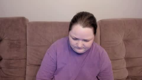 Snapshot of ihaveasecret_ chatting on 06/19/26, 04:28 Alice online show from 06/19/26, 04:28