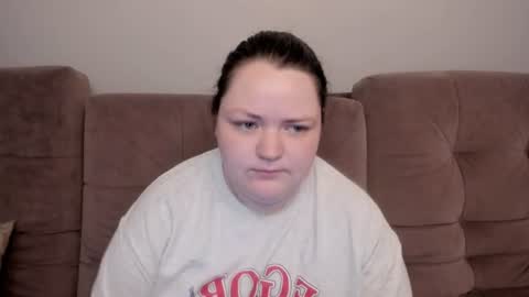 Snapshot of ihaveasecret_ chatting on 06/27/26, 02:49 Alice online show from 06/27/26, 02:49
