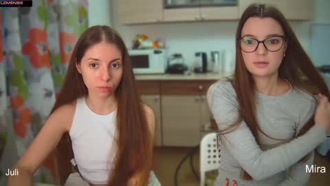 Julia and Mira online show from 12/03/24, 12:59