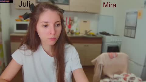 Julia and Mira online show from 01/07/25, 07:59