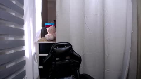 jun online show from 02/11/25, 02:14