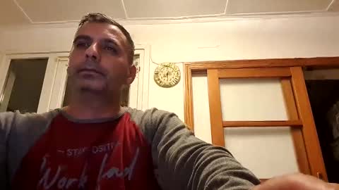 Snapshot of ihtiandar1008 chatting on 01/23/25, 11:26 ihtiandar1008 online show from 01/23/25, 11:26