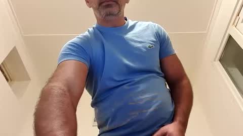 Snapshot of ihtiandar1008 chatting on 03/04/25, 11:00 ihtiandar1008 online show from 03/04/25, 11:00