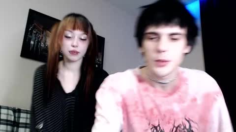 iiiiiiis online show from 09/13/25, 03:45