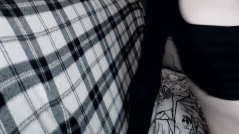 iiiiiiis online show from 10/17/25, 10:23