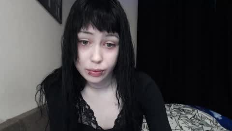 iiiiiiis online show from 11/29/25, 10:18