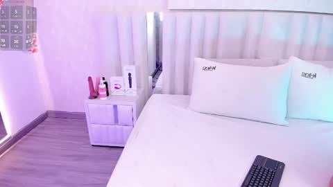Naty  online show from 06/10/26, 08:52