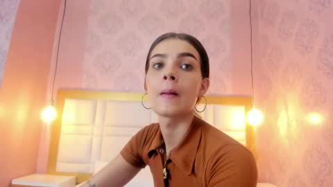 iisabella_hot02 online show from 10/07/25, 12:35