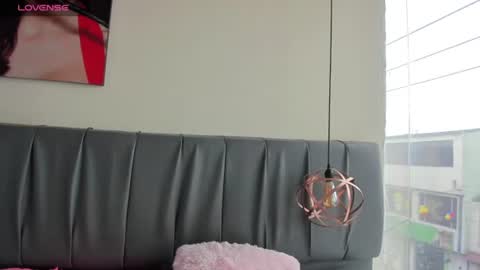 Isabella online show from 07/09/26, 12:31