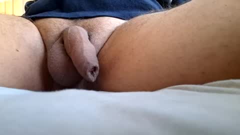 Snapshot of ikbenzo chatting on 11/22/25, 02:38 ikbenzo online show from 11/22/25, 02:38