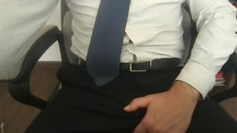 Snapshot of ikeresba chatting on 06/19/26, 11:03 ikeresba online show from 06/19/26, 11:03