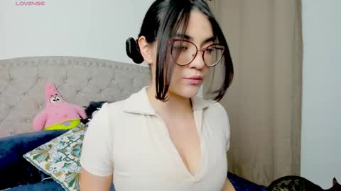 Snapshot of iki_mei chatting on 03/06/25, 11:20 Maria online show from 03/06/25, 11:20