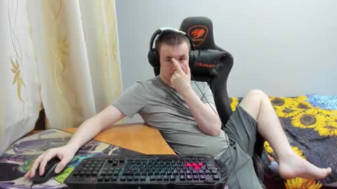 iliaskris online show from 10/31/25, 03:07