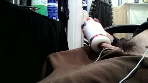 Snapshot of iliketofuck1975 chatting on 11/29/25, 07:22 iliketofuck1975 online show from 11/29/25, 07:22