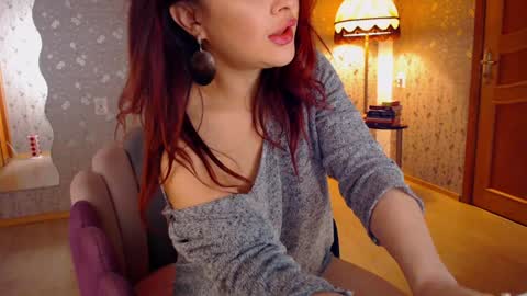 Adelia online show from 02/04/25, 07:00