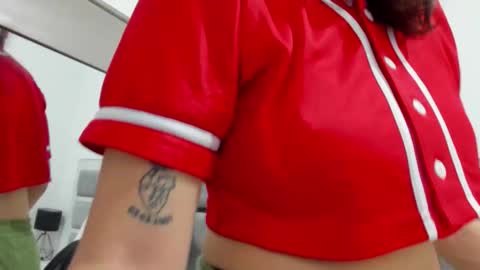 ILY   online show from 11/04/25, 11:15