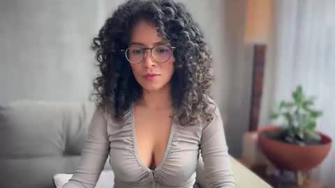 Kloe online show from 10/01/25, 06:47