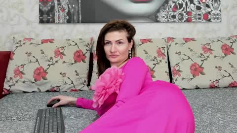 Snapshot of illegalbeauty87 chatting on 12/03/24, 03:41 Ingrid or more easier...Miss GoDDess Mistress online show from 12/03/24, 03:41
