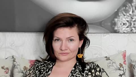 Snapshot of illegalbeauty87 chatting on 01/03/25, 11:55 Ingrid or more easier...Miss GoDDess Mistress online show from 01/03/25, 11:55