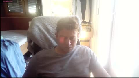 Snapshot of iloveyoutoo2000 chatting on 10/03/25, 02:47 iloveyoutoo2000 online show from 10/03/25, 02:47