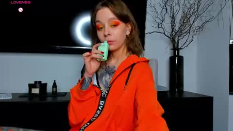 Li online show from 06/11/26, 02:48