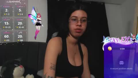 Snapshot of ily_bea chatting on 01/12/25, 03:17 Ily Bea online show from 01/12/25, 03:17