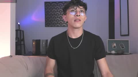 IM  THOMAS online show from 10/03/25, 04:31