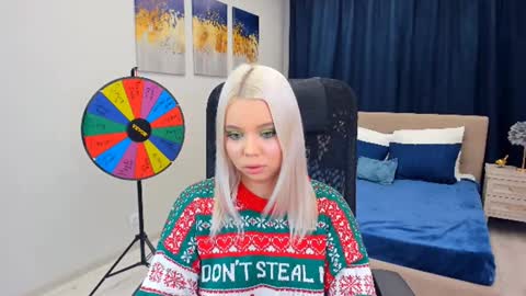 Roxy online show from 12/03/24, 11:35