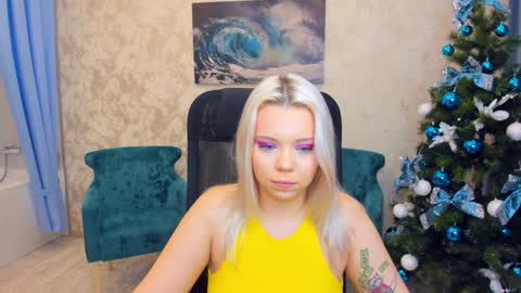 Roxy online show from 12/22/24, 07:31