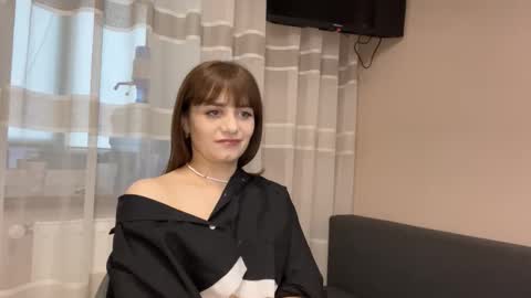 Snapshot of im_alisa_ chatting on 10/10/25, 07:40 Alisa online show from 10/10/25, 07:40