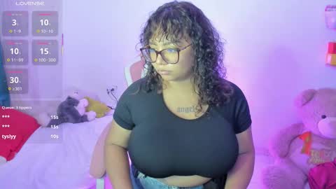 Angela online show from 10/11/25, 11:36