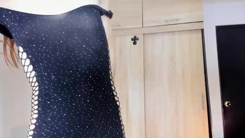 im_brittany_333 online show from 12/23/24, 08:33