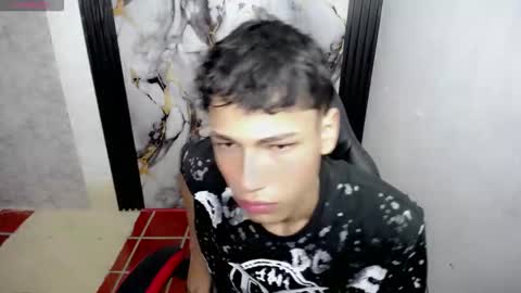 im_david01 online show from 12/03/25, 01:09