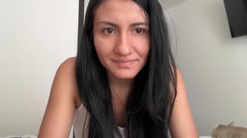 Snapshot of im_dayana chatting on 09/27/25, 04:23 instagram online show from 09/27/25, 04:23