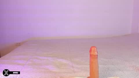 Snapshot of im_eli1 chatting on 09/14/25, 06:23 Eli online show from 09/14/25, 06:23