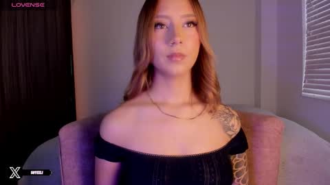 Snapshot of im_eli1 chatting on 11/20/25, 09:14 Eli online show from 11/20/25, 09:14