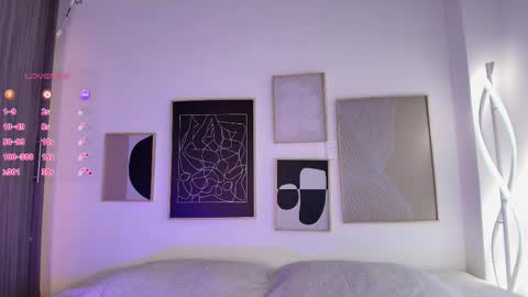 Snapshot of im_eli1 chatting on 12/18/25, 05:52 Eli online show from 12/18/25, 05:52