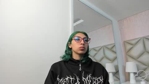  Im Gaia online show from 09/18/25, 12:40