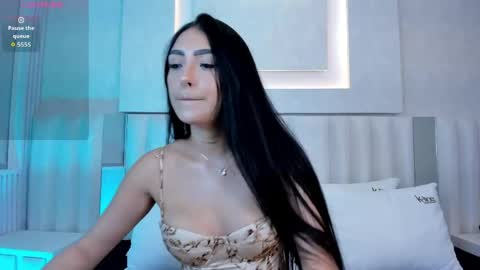 Snapshot of im_isabella1 chatting on 05/15/26, 09:22 im_isabella1 online show from 05/15/26, 09:22
