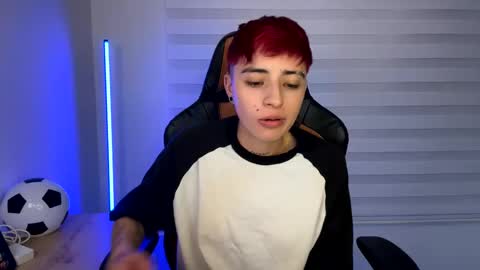 Laia online show from 12/18/24, 05:59