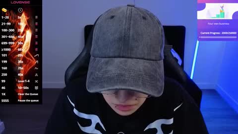 Laia online show from 11/14/25, 09:13